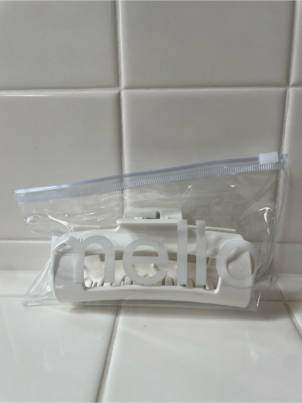 NWT Mello Jumbo Cloud Clip 4.75 inch Retail $25 Color - Marshmallow